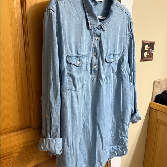 COOLIBAR Sky Blue Women's Chambray Button-Down Shirt - Picture 5 of 5